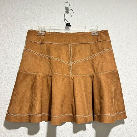 Shyanne Women's Faux Suede Ruffle Skirt Brown Large Solid Button Belt Loops - Picture 5 of 9